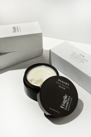 FRAGILE COSMETICS REBORN repairing + regenerating hair mask